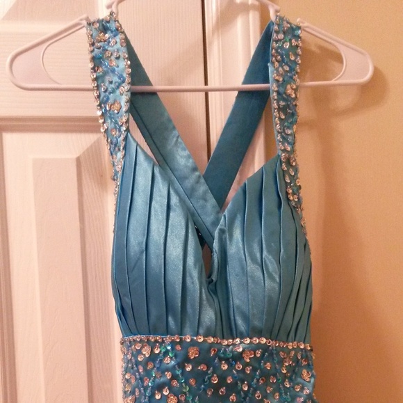 Dresses & Skirts - Prom Dress